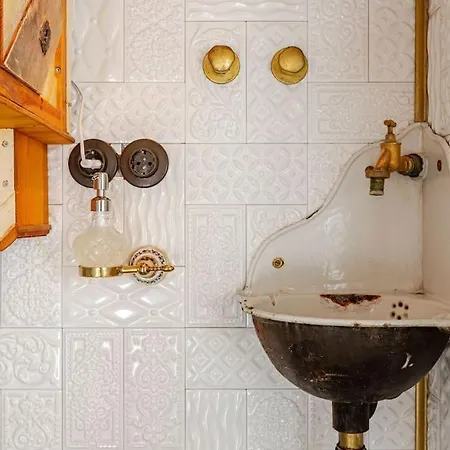 شقة Steampunk Penthouse With Roof Terrace *