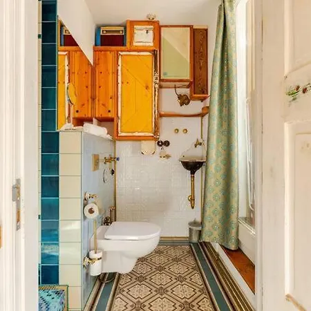 Steampunk Penthouse With Roof Terrace Daire *