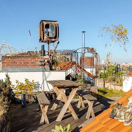 Steampunk Penthouse With Roof Terrace شقة *