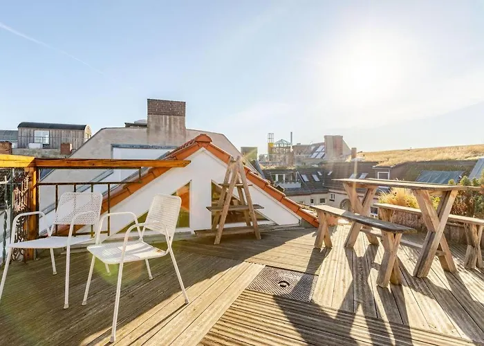 Steampunk Penthouse With Roof Terrace Apartament