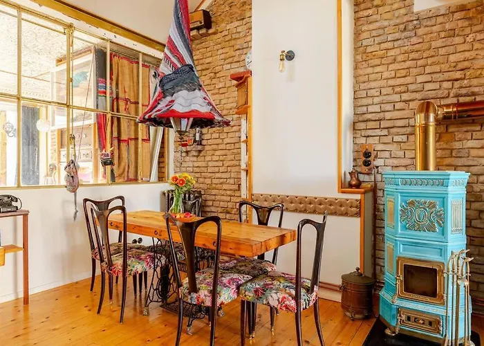 Steampunk Penthouse With Roof Terrace Apartament