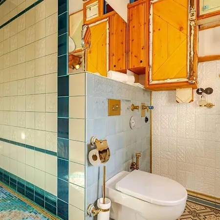 Appartamento Steampunk Penthouse With Roof Terrace