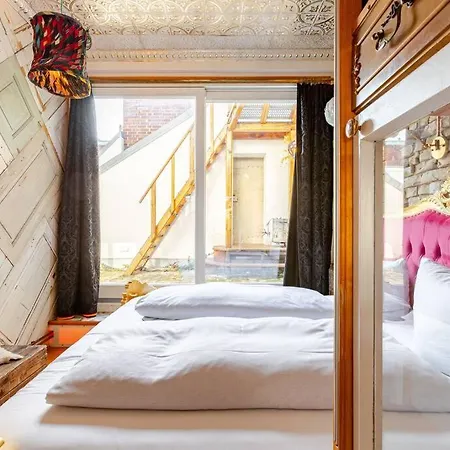 Apartment Steampunk Penthouse With Roof Terrace Berlin
